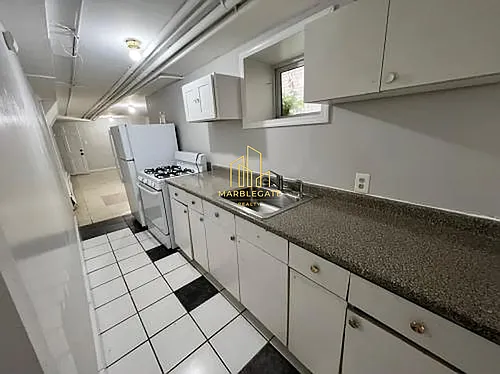 147 Bostwick Ave Photo 1