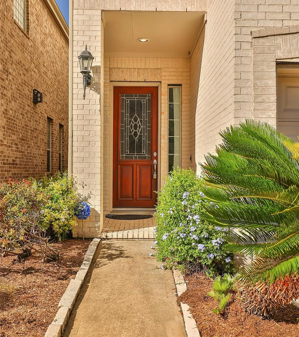 3 bed, 3.5 bath, 3294 sqft, $3,200 — Photo 4