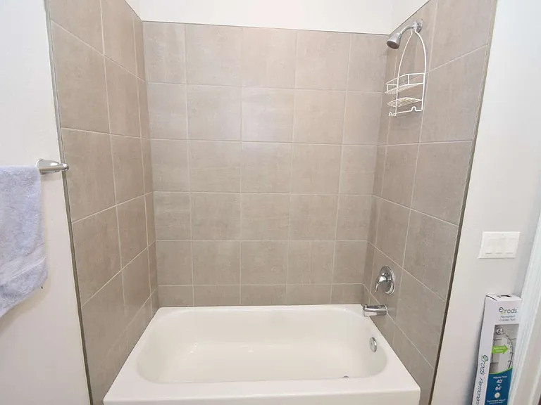 172 Charlie Way — Photo 34