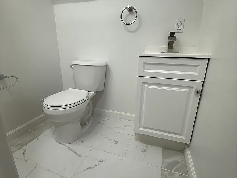492 Madeline Ave #2 — Photo 20