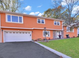 115 Birchwood Ter, Wayne, NJ 07470
