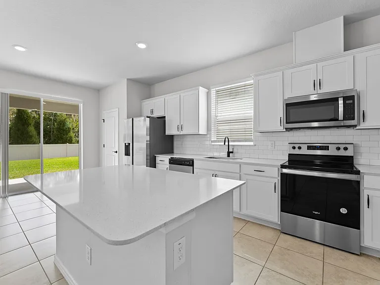 20602 Monza Loop — Photo 8