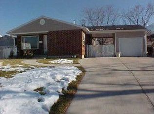 6835 S Willow Way, Cottonwood Heights, UT 84121