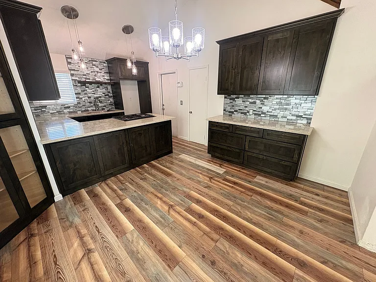 2212 N Edison St — Photo 4
