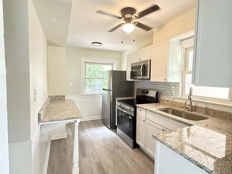 2910 Westfield Rd — Photo 6