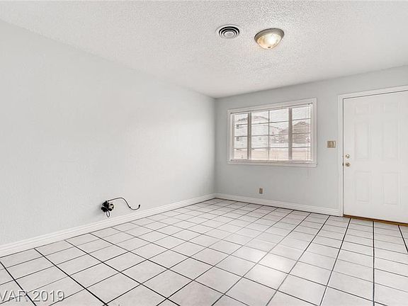 5th image of 4351 E Carey Ave