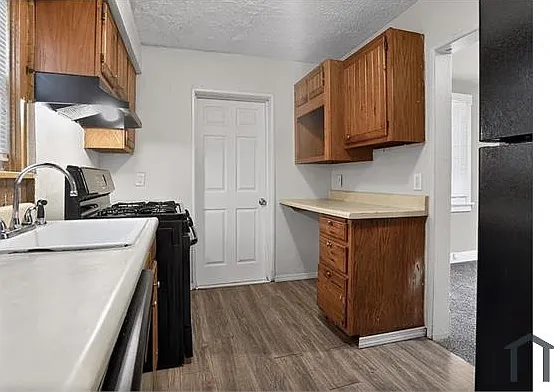 511 Wyncotte St — Photo 11