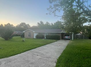 5061 Sycamore Dr, Millbrook, AL 36054