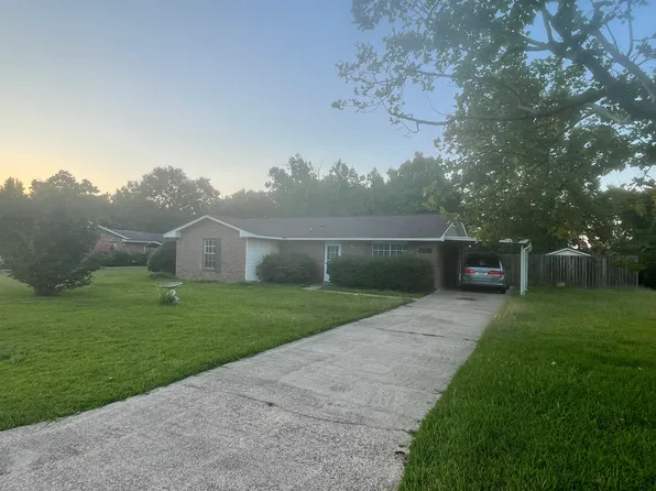 5061 Sycamore Dr, Millbrook, AL 36054