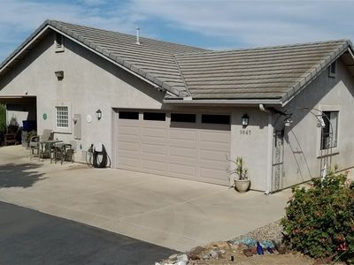 9845 Chocolate Summit Dr, El Cajon, CA, 92021