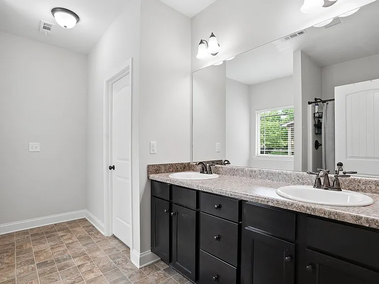612 Stevens Pl — Photo 14