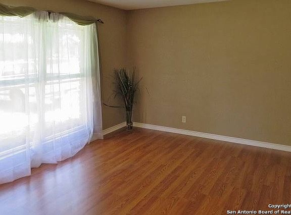 3rd image of 7709 SAGE OAK ST