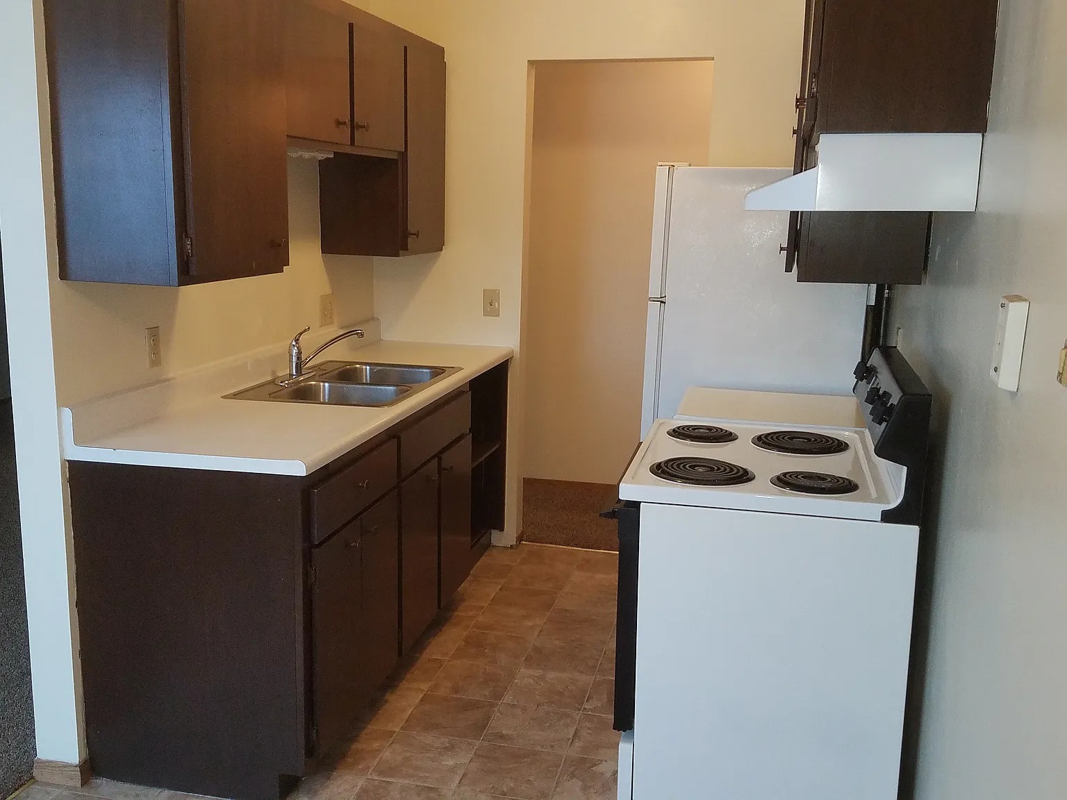 1 bed, 700 sqft, $745 — Photo 4