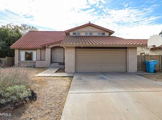 1805 E Winchcomb Dr, Phoenix, AZ 85022