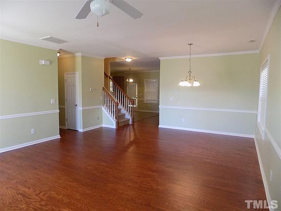 3rd image of 423 Mourning Dove Ct