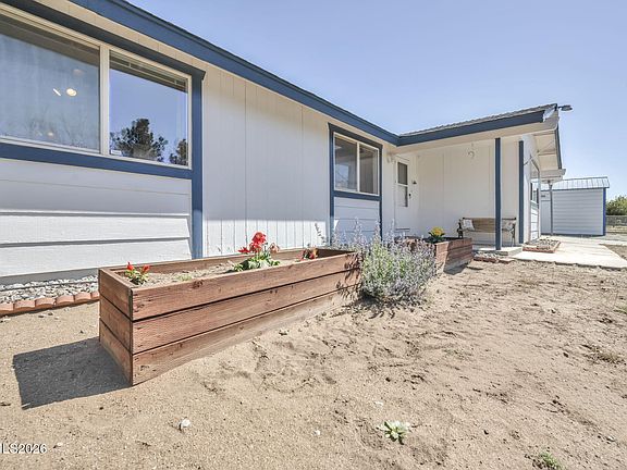 5th image of 2705 Valley View Dr