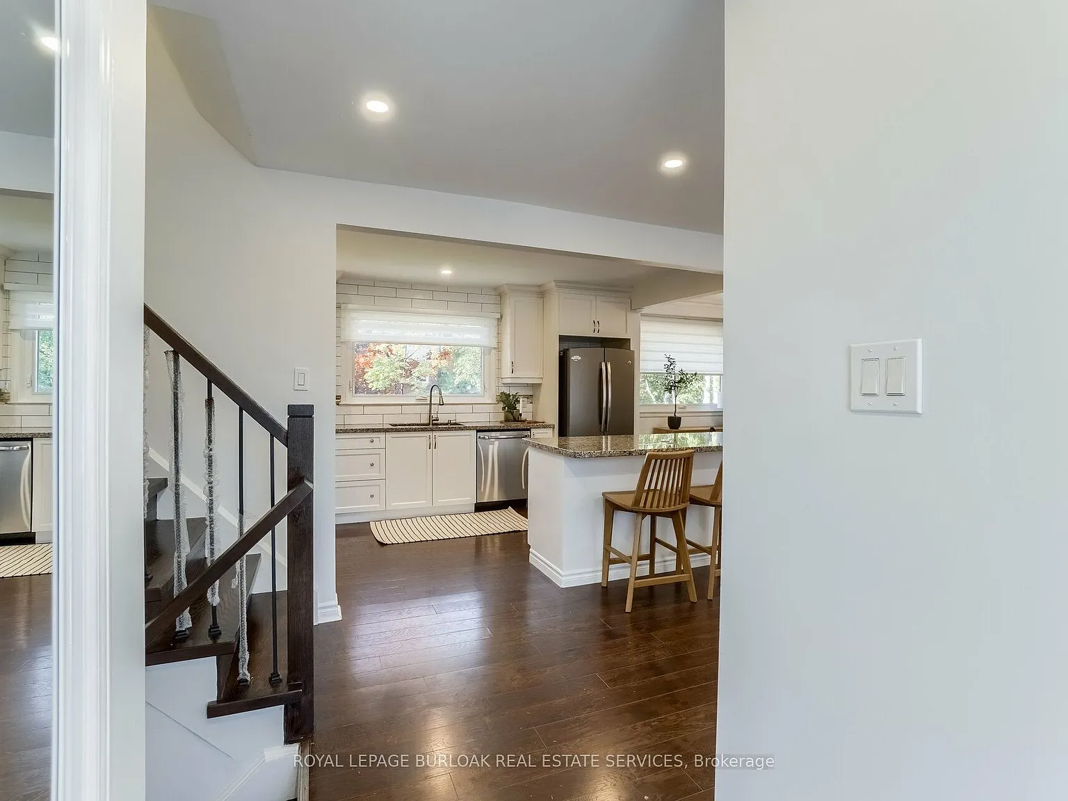 3 bed, $3,900 — Photo 3