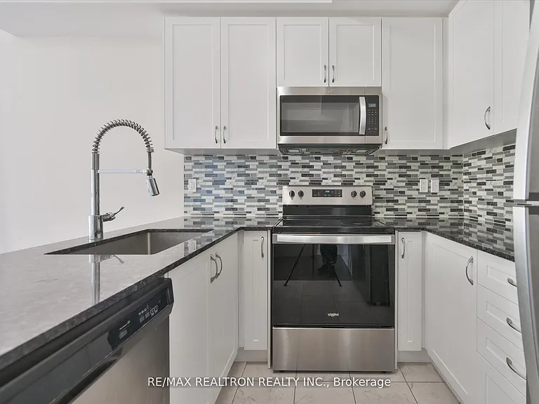 721 Lawrence Ave W #73 — Photo 15