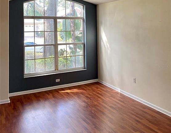 4th image of 163 Savannah Park Loop