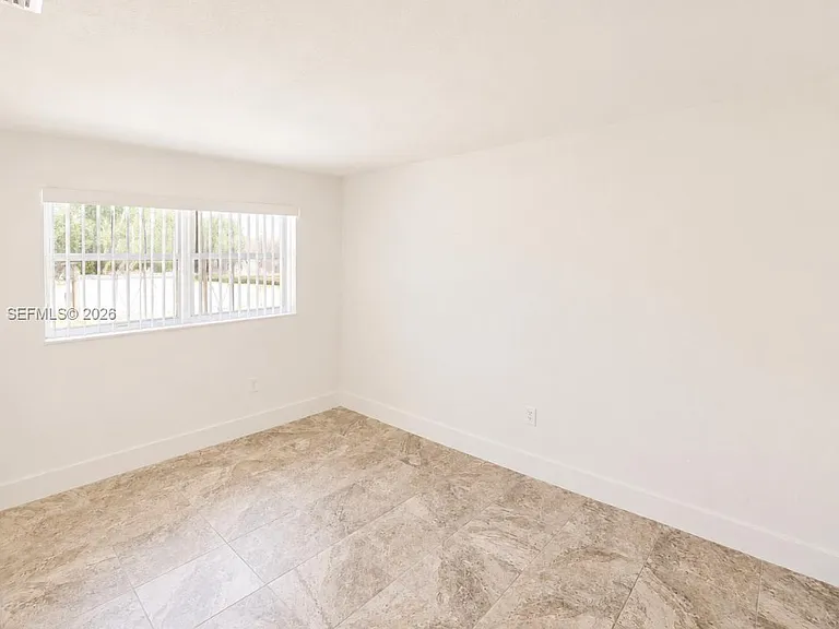 20674 NW 38th Ave — Photo 6