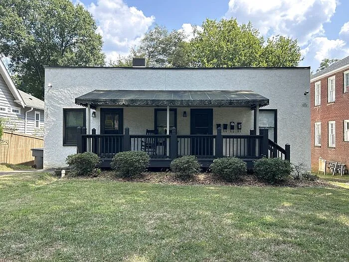 1 bed, 1.0 bath, 1960 sqft, $1,045 — Photo 2
