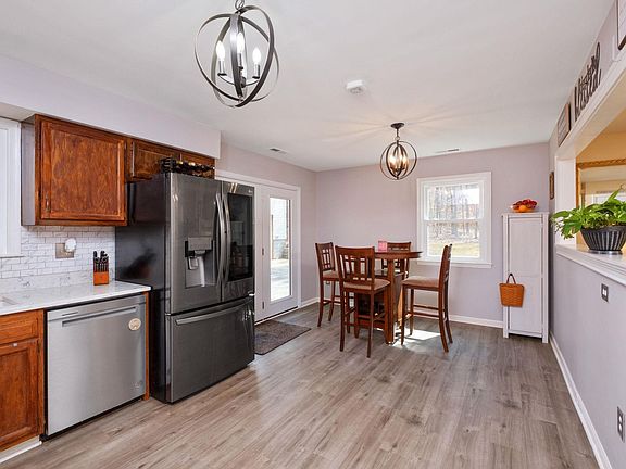 4th image of 3319 Angus Rd