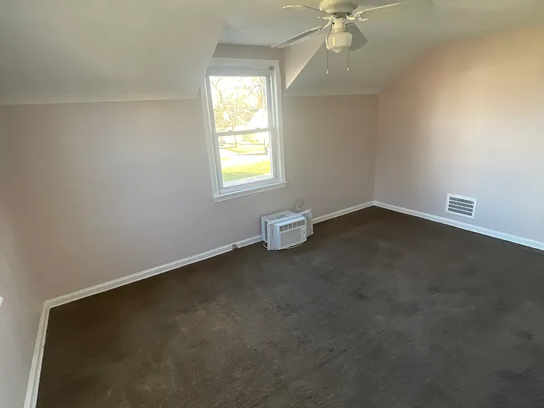 8949 Ohio St — Photo 5