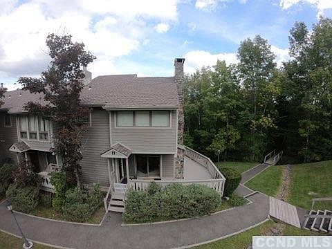 2nd image of 32 Highlands Dr #I7