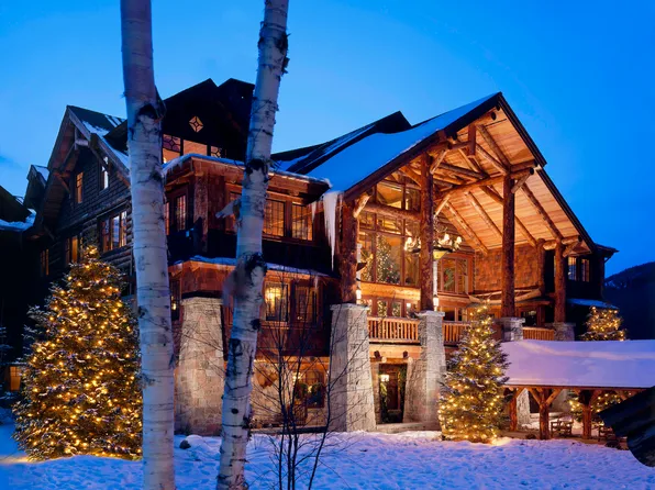 7 Whiteface Inn Lane 101/103 Interval #3, Lake Placid, NY 12946