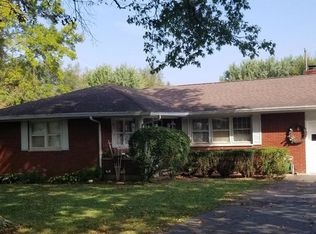 804 E Tulip Ln, Connersville, IN 47331