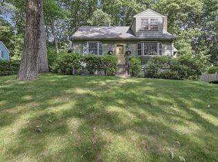 24 Hunting Ave, Shrewsbury, MA 01545