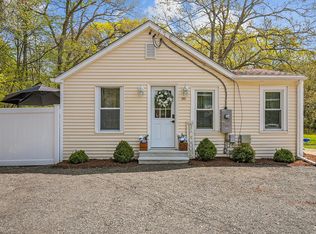 889 Broad Rock Rd, South Kingstown, RI 02879