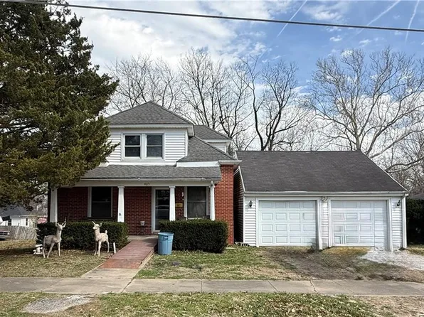 403 Chestnut St, Richmond, MO 64085