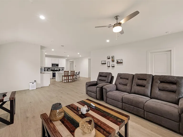 30518 White Cliff Ct — Photo 8