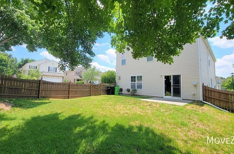 1007 Winning Colors Dr — Photo 33