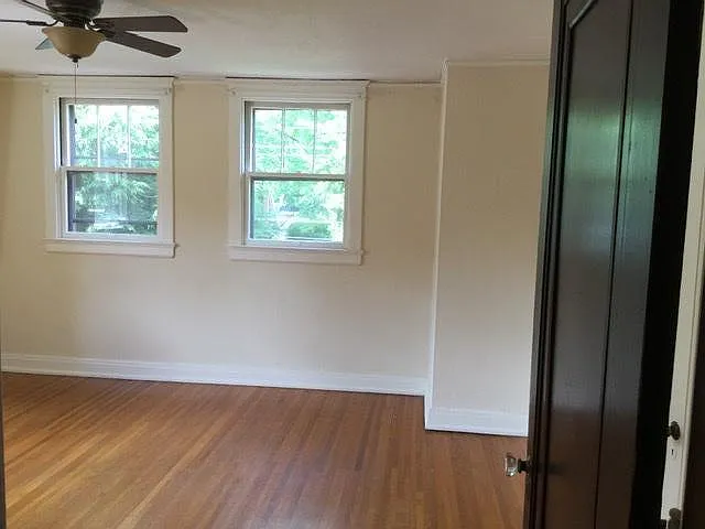 515 Dover Rd — Photo 8