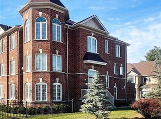 19 Edison Way, Whitby, ON L1R0M3