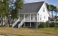 1st image of 222 Fernwood Dr