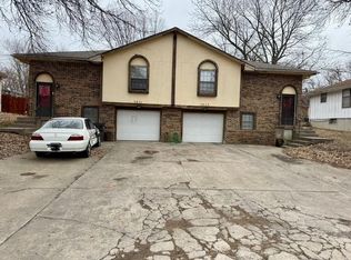 5821-5823 Farley Ave, Kansas City, MO 64138