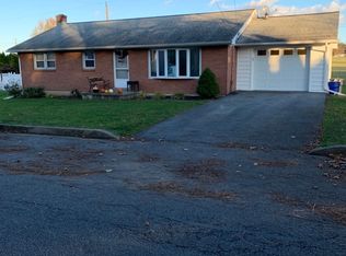 34 Locust Lane, Lebanon, PA 17042