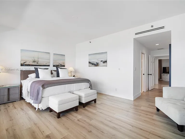 19234 Fisher Island Dr #19234 — Photo 22