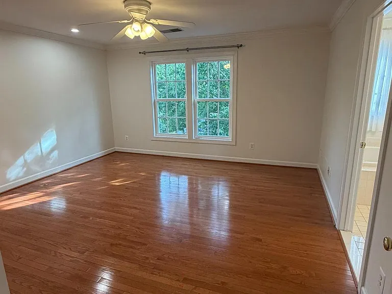 10631 Sandown Way — Photo 9