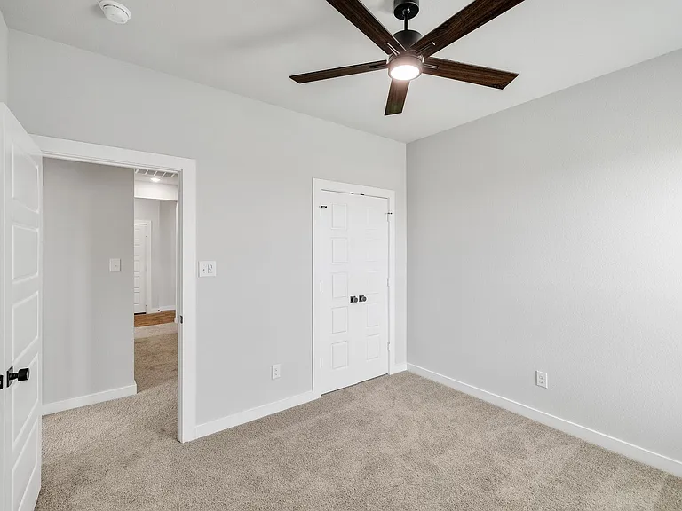 7036 Guilford Ct — Photo 19