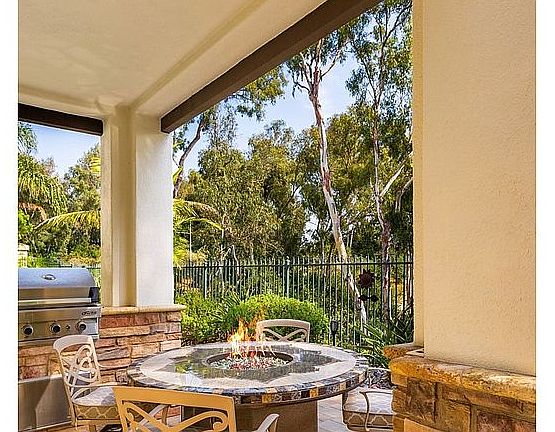 Fire pit dining table  