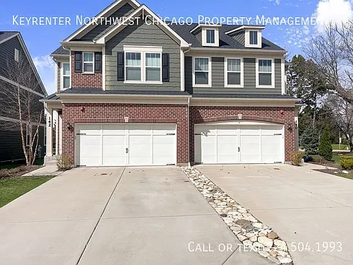 142 Roslyn Pl Photo 1