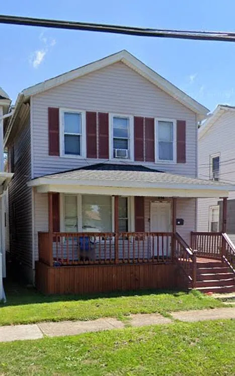 114 Deer Street - 1 — Photo 2
