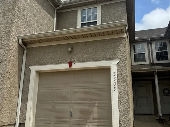 3305 N 103rd Pl, Kansas City, KS 66109