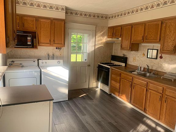5th image of 269 Ames St