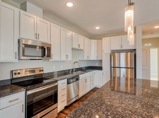 Lyra, Minneapolis, MN 55433