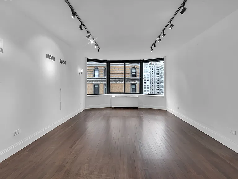 155 W 70th St #11C — Photo 1